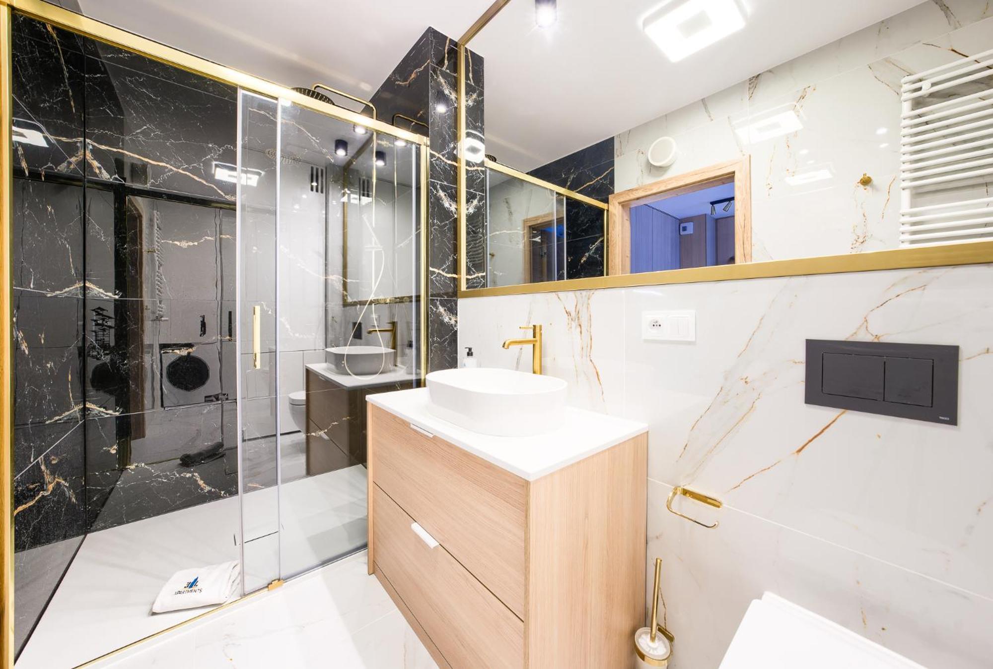 3l Kasprowicza 20c Free Pool, Sauna And Gym